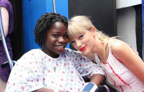 Taylor Swift's Gift Brings Music Therapy to Teens