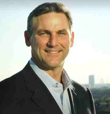 Former NFL Player And Sportscaster Craig James Sues Fox Sports For Religious Discrimination