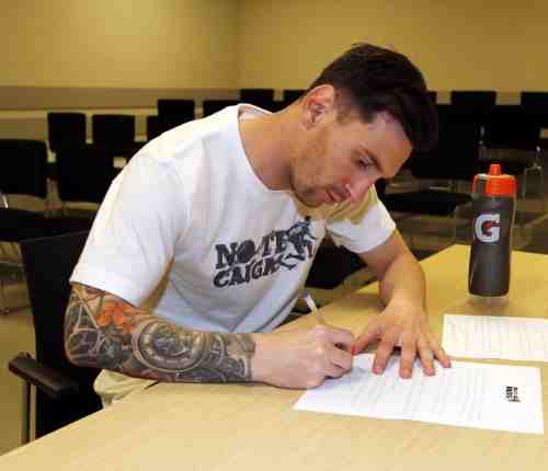 Lionel Messi Writes: Don't Go Down