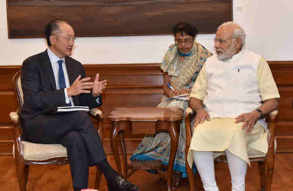 The President, World Bank, Dr. Jim Yong Kim calling on the Prime Minister, Narendra Modi, in New Delhi on June 30, 2016