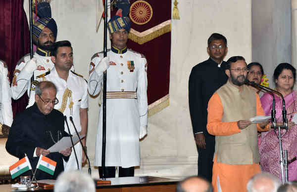 President Pranab Mukherjee administering the oath as Cabinet Minister to Prakash Javadekar, at a Swearing-in Ceremony, at Rashtrapati Bhavan, in New Delhi on July 05, 2016