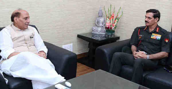 The Chief of Army Staff, General Dalbir Singh calling on the Union Home Minister, Shri Rajnath Singh, in New Delhi on September 07, 2016.