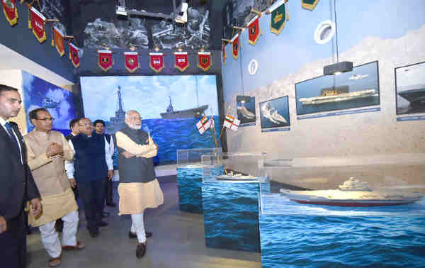 Narendra Modi visiting the museum at Shaurya Smarak, in Bhopal, Madhya Pradesh on October 14, 2016