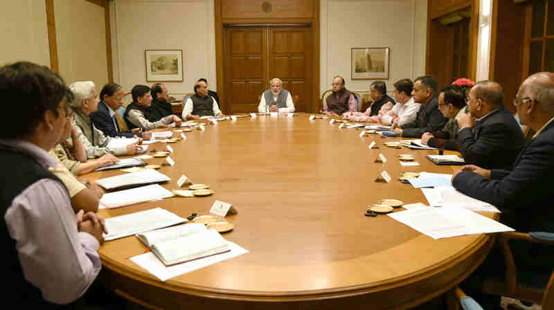 Narendra Modi chairing the meeting on demonetization, in New Delhi on November 13, 2016