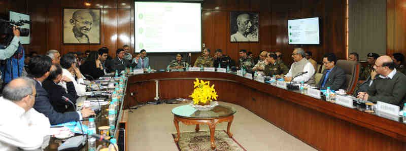 Officers of the NITI Aayog making a presentation on ‘Digital Payments’ in New Delhi on December 02, 2016