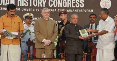 The President, Shri Pranab Mukherjee at the inauguration of the 77th Session of Indian History Congress, at Thiruvananthapuram on December 29, 2016. The Governor of Kerala and former Chief Justice of India, Mr. Justice P. Sathasivam and the Chief Minister of Kerala, Shri Pinarayi Vijayan are also seen.