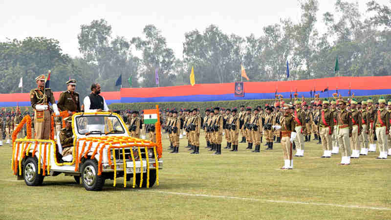 The Minister of State for Home Affairs, Shri Hansraj Gangaram Ahir inspecting the parade, on the occasion of the 70th Raising Day function of Delhi Police, in New Delhi on February 16, 2017. The Police Commissioner of Delhi, Shri Amulya Patnaik is also seen.