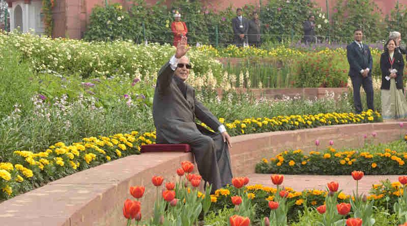 The President, Shri Pranab Mukherjee opens the annual “Udyanotsav” of the Mughal Gardens of Rashtrapati Bhavan, in New Delhi on February 04, 2017.