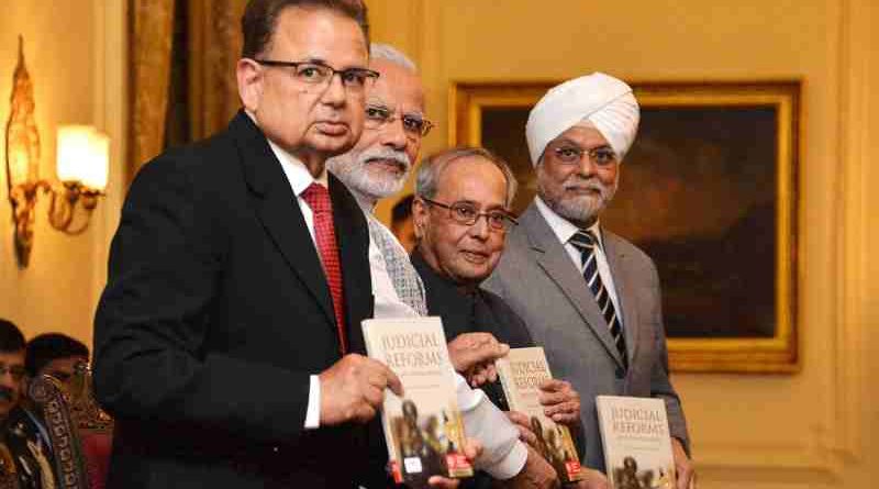Pranab Mukherjee received the first copy of a book ‘Judicial Reforms – Recent Global Trends’ on February 22, 2017 at Rashtrapati Bhavan.