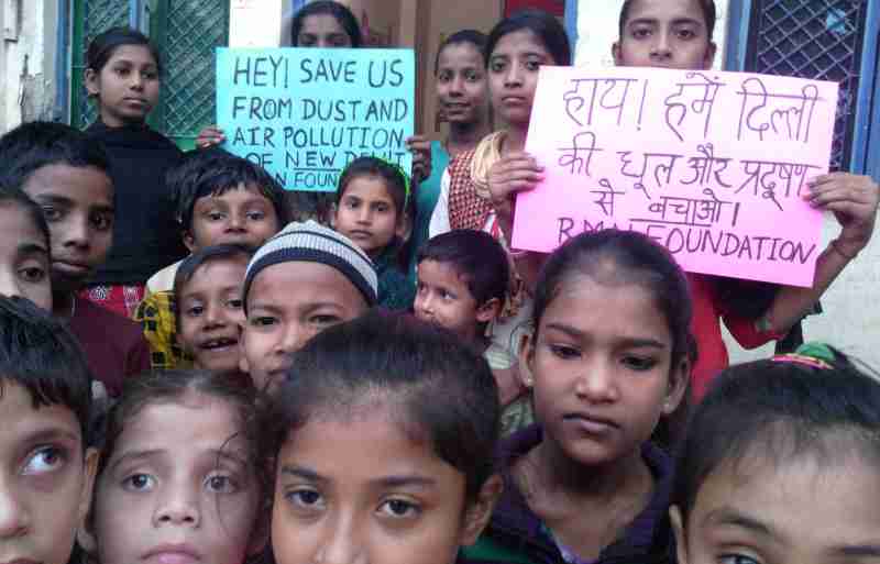 Children affected by dust and air pollution at the RMN Foundation free school for deserving children in Delhi. Photo by Rakesh Raman