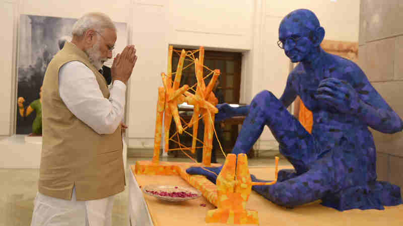 Narendra Modi visiting the exhibition titled “Swachchhagrah – Bapu Ko Karyanjali - Ek Abhiyan, Ek Pradarshani”, to mark the 100 years of Mahatma Gandhi’s first experiment of Satyagraha in Champaran, organised by the National Archives of India, in New Delhi on April 10, 2017