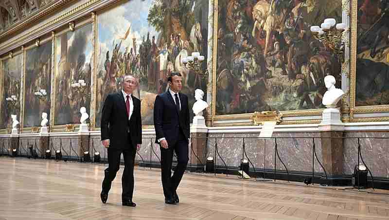 President of Russia Vladimir Putin with President of France Emmanuel Macron