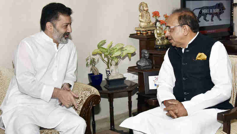 Imran Raza Ansari calling on Vijay Goel in New Delhi on June 08, 2017