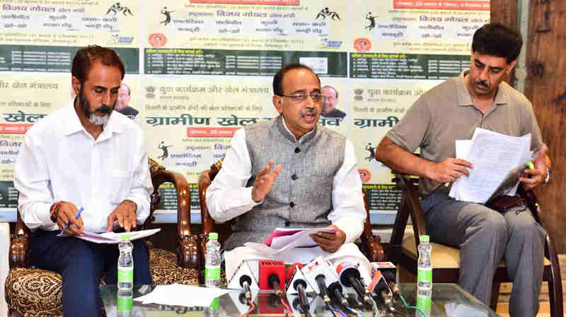 Vijay Goel addressing a press conference on Sports Talent Search Portal and Grameen Khel, in New Delhi on August 26, 2017