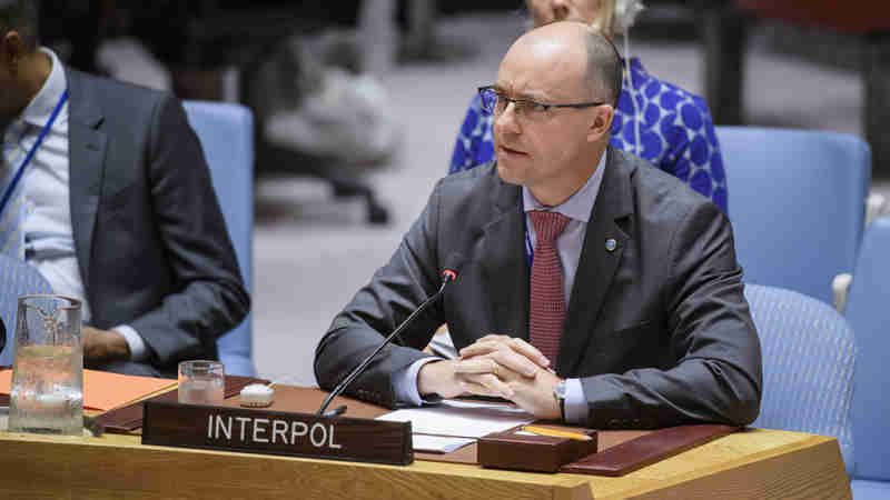 Emmanuel Roux, Special Representative of INTERPOL to the United Nations, addresses the Security Council meeting on ‘Preventing Terrorists from Acquiring Weapons.’ UN Photo/Manuel Elias