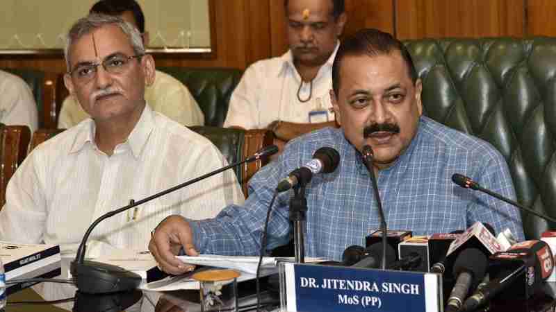 K V Chowdary with an Indian Minister Dr. Jitendra Singh while releasing the Vigilance Manual 2017 (file photo). Courtesy: CVC