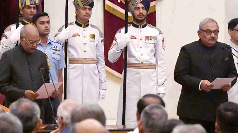 The President, Shri Ram Nath Kovind administering the oath of office of the Comptroller and Auditor General of India (CAG) to Shri Rajiv Mehrishi, at a Swearing-in Ceremony, at Rashtrapati Bhavan, in New Delhi on September 25, 2017.