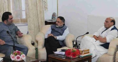 A delegation led by Shri Sajjad Ghani Lone calling on the Union Home Minister, Shri Rajnath Singh, in Srinagar on September 10, 2017. (file photo) Courtesy: PIB