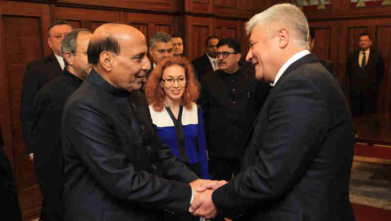 Rajnath Singh meeting the Minister for Internal Affairs of the Russian Federation, Mr. Vladimir Kolokolstsev, in Moscow on November 27, 2017