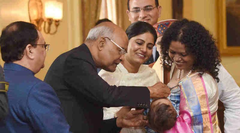 Ram Nath Kovind launching the Pulse Polio Programme by Administering Polio Drops to Children, at Rashtrapati Bhavan, in New Delhi on January 27, 2018