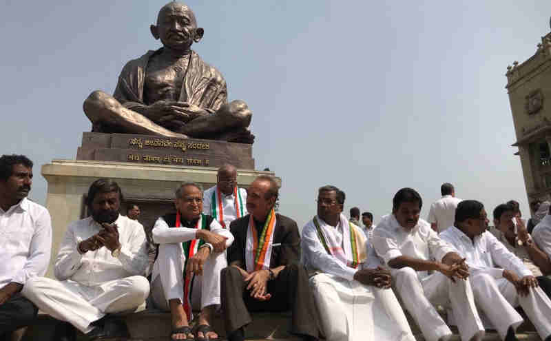 Congress leaders protesting outside Karnataka Vidhana Soudha against the swearing-in of B.S. Yeddyurappa as CM on May 17, 2018. Photo: Congress