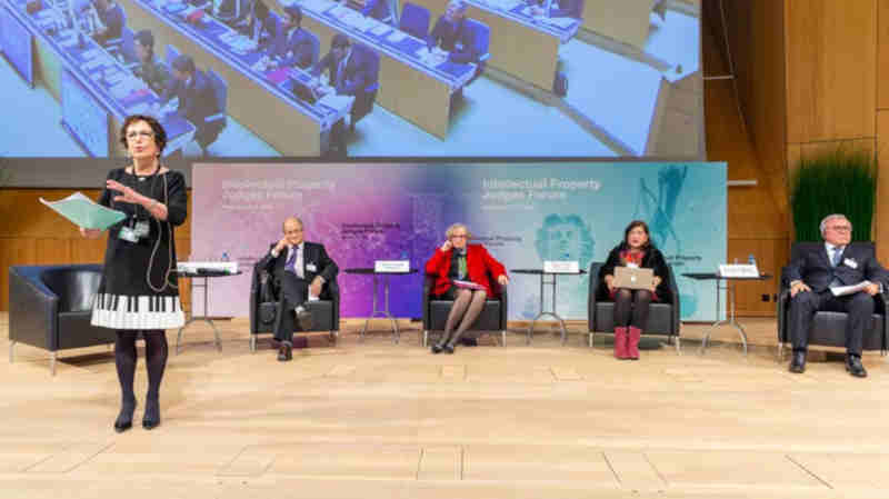 Panelists discuss the judicial role in developing IP law and the value of transnational dialogue (Photo: WIPO/Berrod).
