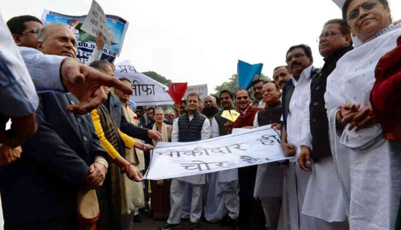 Congress leaders protesting against PM Narendra Modi and the Rafale deal on February 13, 2019. Photo: Congress