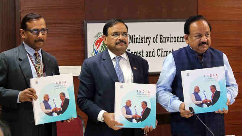 Dr. Harsh Vardhan releasing a publication on climate actions in India titled “India - Spearheading Climate Solutions”, in New Delhi on February 12, 2019