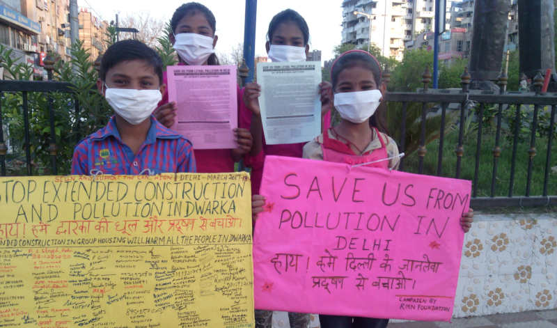 Children of RMN Foundation free school participating in the environment protection campaign in New Delhi. Photo: Rakesh Raman / RMN News Service