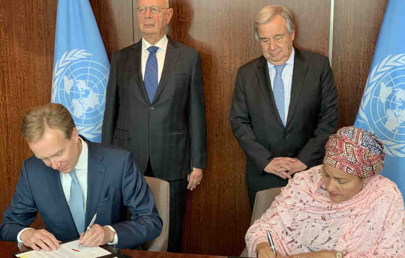 The UN-Forum Partnership was signed in a meeting held at United Nations headquarters between UN Secretary-General António Guterres and World Economic Founder and Executive Chairman Klaus Schwab. Photo: WEF