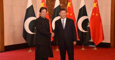 Pakistan Prime Minister (PM) Imran Khan with Chinese President Xi Jinping. Photo: Govt of Pakistan