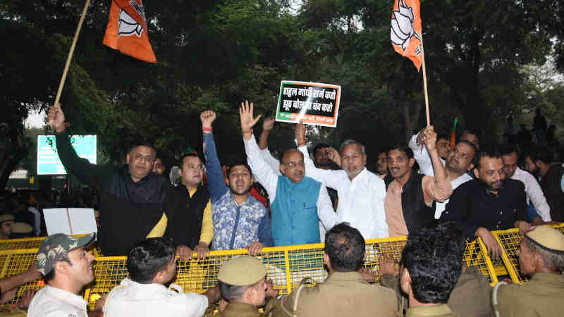 The Delhi unit of BJP holding demonstration on November 15, 2019 demanding apology from Congress leaders – particularly Rahul Gandhi – for telling lies in the Rafale corruption case. Photo: BJP