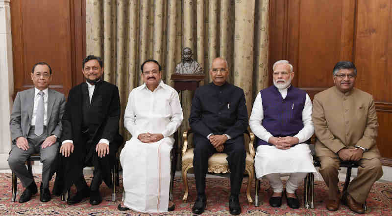 The President, Ram Nath Kovind; the Vice President, M. Venkaiah Naidu; and the Prime Minister, Narendra Modi in a group photograph after the Swearing-in-Ceremony of Justice Sharad Arvind Bobde as the Chief Justice of India, at Rashtrapati Bhavan, in New Delhi on November 18, 2019. The Union Minister for Law & Justice, Ravi Shankar Prasad and the former Chief Justice of India, Justice Ranjan Gogoi are also seen. Photo: PIB
