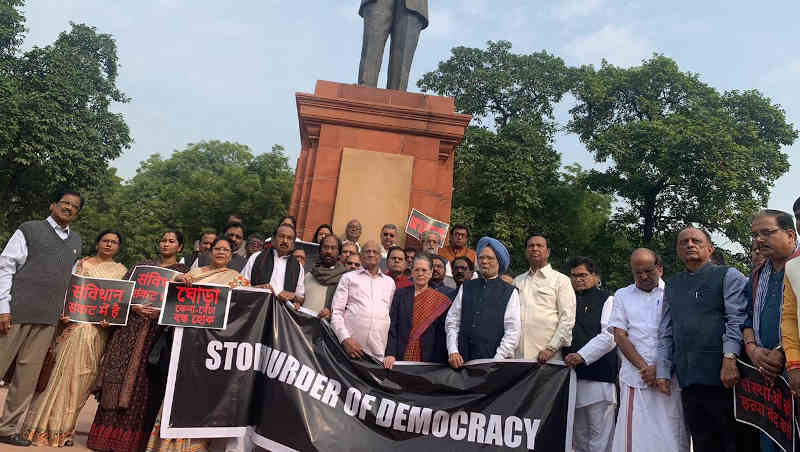Opposition leaders led by Congress protesting against PM Modi and BJP on November 26, 2019. Photo: Congress