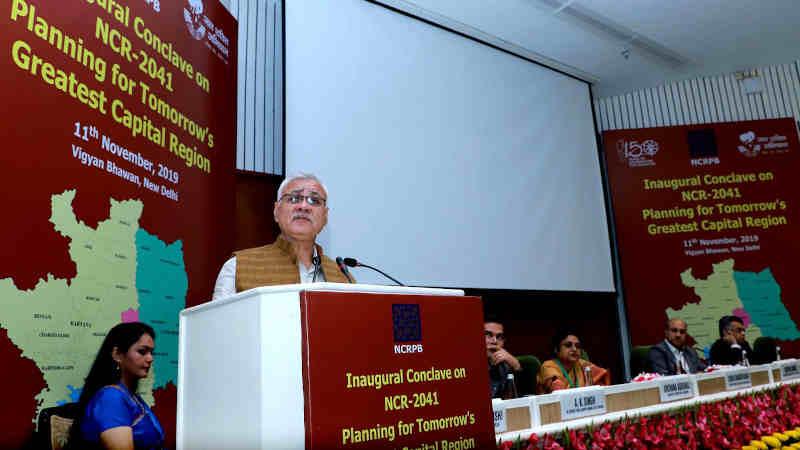 Secretary, Ministry of Housing and Urban Affairs, Durga Shanker Mishra addressing at the inaugural conclave on “National Capital Region-2041”, in New Delhi on November 11, 2019. Photo: PIB