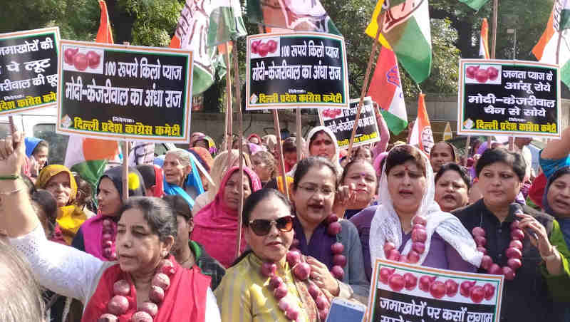 Delhi Congress Launches Onion Protest Against Modi and Kejriwal on December 2, 2019 in Delhi. Photo: Congress