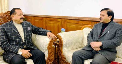 The Central Vigilance Commissioner (CVC) Sharad Kumar calling on the Minister of State in Prime Minister’s Office Dr. Jitendra Singh in New Delhi on January 06, 2020. Photo: PIB