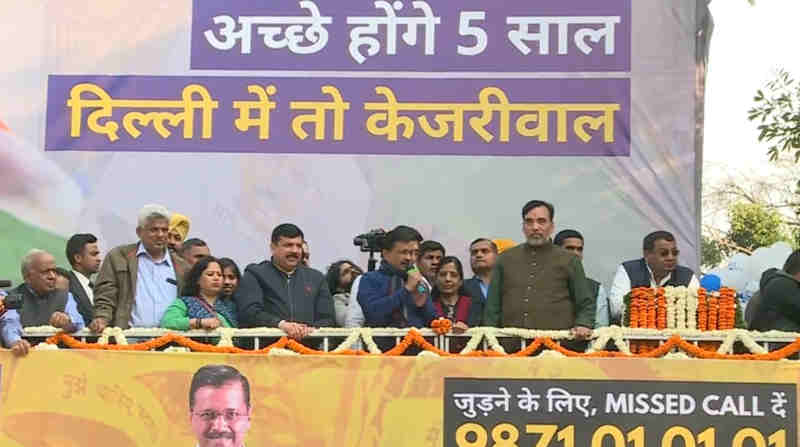 Arvind Kejriwal addresses the crowd after winning the Delhi election on February 11, 2020. Photo: AAP