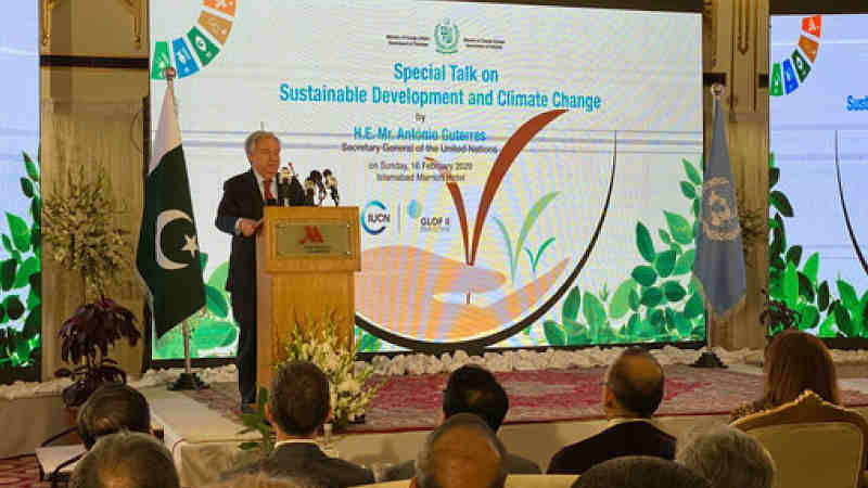 Secretary-General António Guterres delivers an address at a 'Special Talk on Sustainable Development and Climate Change', in Islamabad, Pakistan. Photo: May Yaacoub / UN News