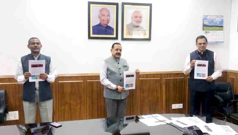 Dr. Jitendra Singh launching the DARPG’s National Monitoring Dashboard on COVID-19 Grievances, in New Delhi on April 01, 2020. Photo: PIB
