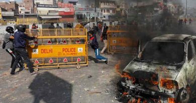 A scene of riots in Delhi. Photo: Reuters