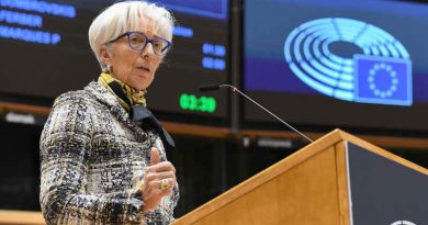 MEPs have told ECB President Christine Lagarde to do what it takes within the ECB's mandate to stem the difficult times ahead. Photo: European Parliament
