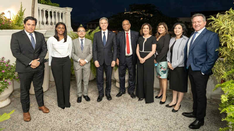 Secretary Blinken meets with 2021 Anti-Corruption Champion Awardees, President of Alianza Pro Justicia Carlos Lee, Managing Director of Movimiento Independiente Annette Planells, Transparency International Panama Chapter Executive Director Olga de Obaldia, Executive Director of Espacio Civico Leah de Boersner, and Founder and President of Espacio Civico Foundation Claudio Valencia, in Panama City. Photo: U.S. State Department