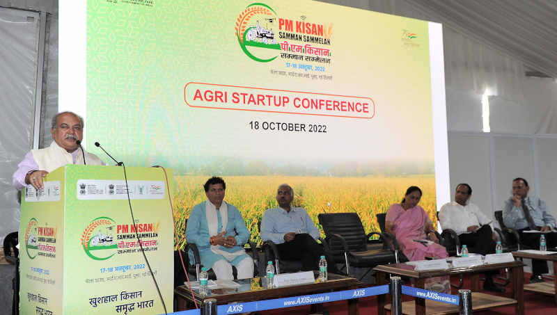 The Union Minister for Agriculture and Farmers Welfare, Narendra Singh Tomar, addressing at the two-day National Agri-Startup Conclave and PM Kisan Samman Sammelan, in New Delhi on October 18, 2022. Photo: PIB