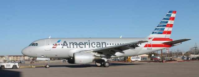 American Airlines entered into service the first legacy US Airways aircraft, an Airbus A319, painted in the American Airlines livery.