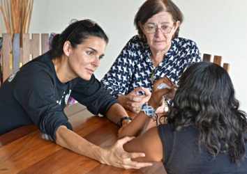 Angie Harmon Visits Nicaragua for UNICEF