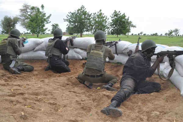 Cameroon military on the lookout for Boko Haram militants in the Far North Kolofata community, along the border with Nigeria. Photo: UN, Monde Kingsley Nfor / IRIN