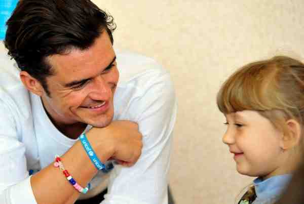UNICEF Goodwill Ambassador Orlando Bloom plays lego with pupils of School #13 in Slovyansk, as part of a visit to conflict-hit eastern Ukraine, 27 April 2016.