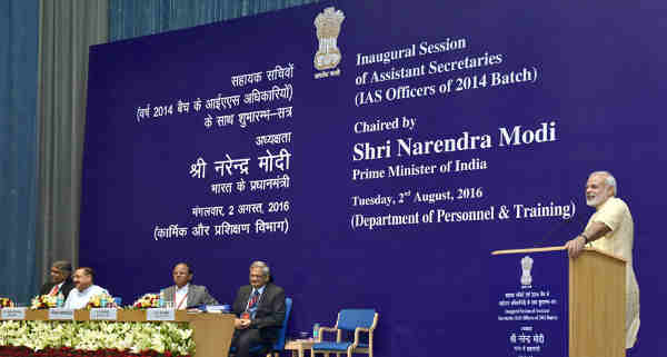 Narendra Modi addressing the Assistant Secretaries (IAS Officers of 2014 batch), in New Delhi on August 02, 2016