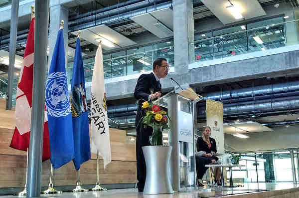 Secretary-General Ban Ki-moon delivers address at the University of Calgary. UN Photo / Mark Garten